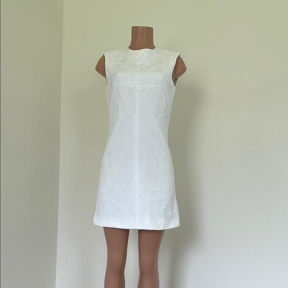 Balenciaga White Sheath Mini Dress with Peter Pan Collar - Picture 1 of 13